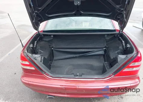 2003 Mercedes-Benz Slk 320 z USA, uszkodzony, nr VIN WDBKK65F43F278662